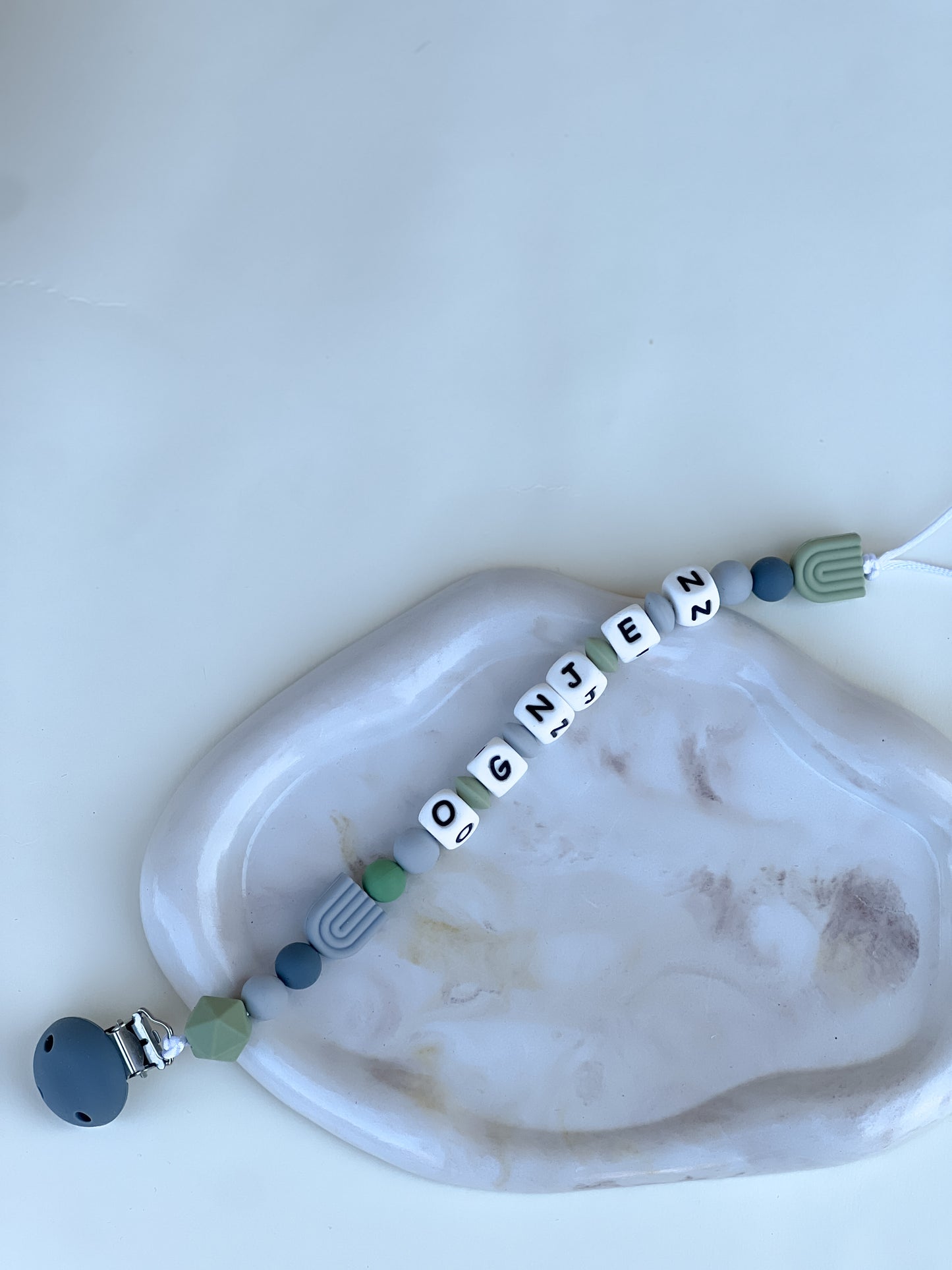 Silikonski lančić Grey